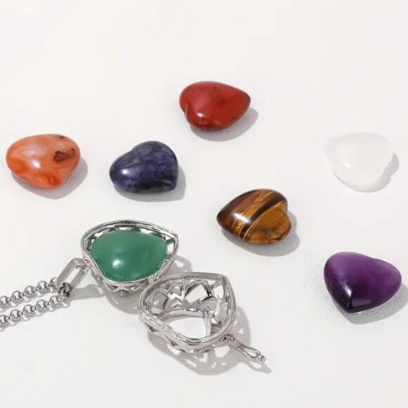 ✨NEW✨ Heart Shaped Cage Locket Necklace - Varioius - Picture 1 of 7